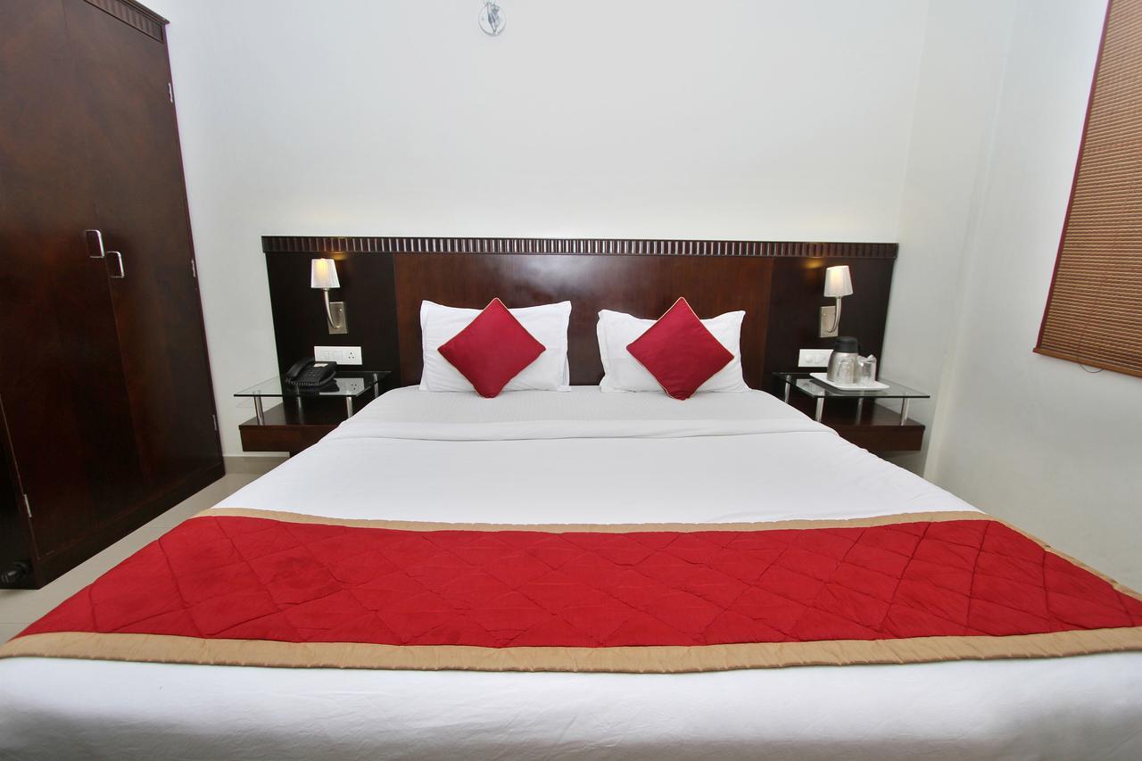 Hotel Amshi International Бенґалуру Екстер'єр фото